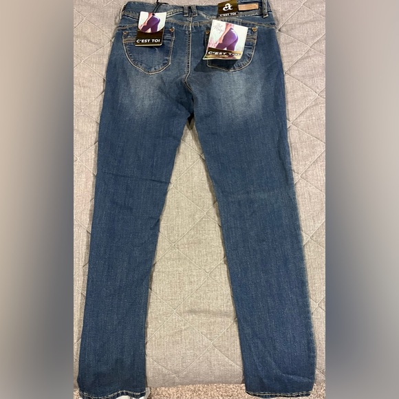 NWT  Jeans - Picture 1 of 8